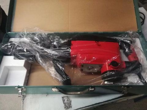 點擊查看詳細信息<br>標題：電鎬 閱讀次數(shù)：2132